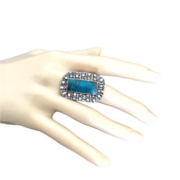 Tibetan Turquoise Gemstone Ring Tribal Style Size 8 - Picture 2 of 5